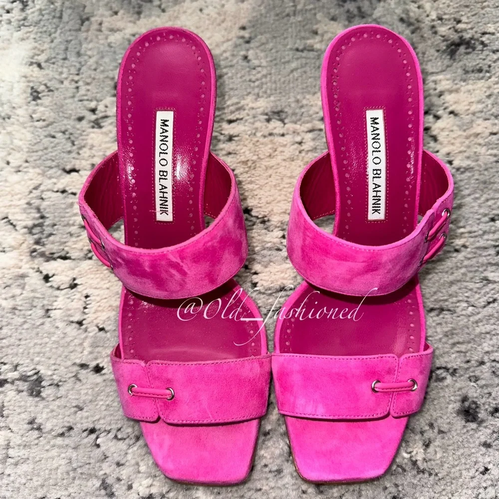 MANOLO BLAHNIK Nebre Mules (Pink) - Picture 8 of 15